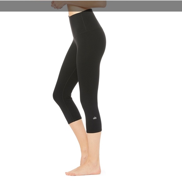 ALO Yoga Pants - Alo Yoga Capri Legging Size L